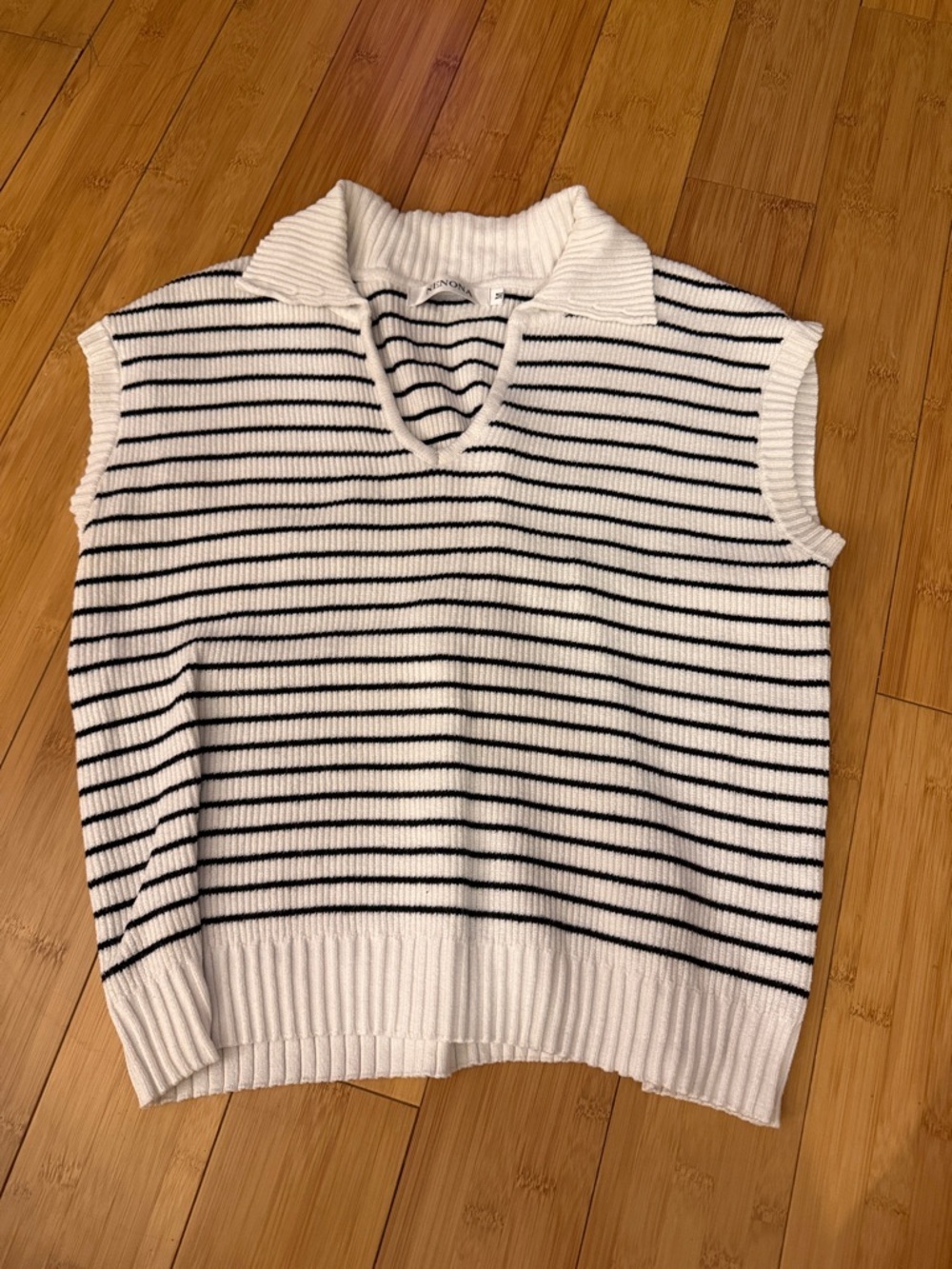 Striped Sleeveless V-Neck Sweater Vest - White/Black